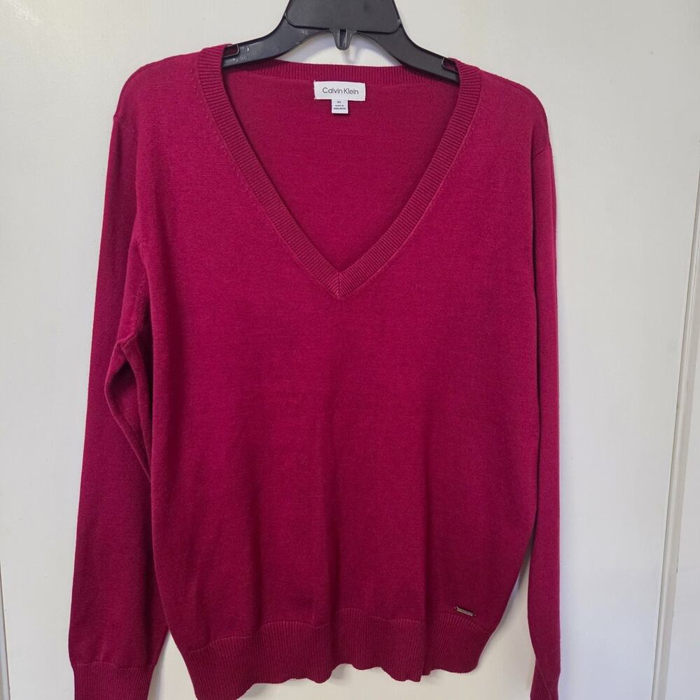 Calvin Klein NWT Womens XL Burgundy V Neck Sweater Rayon Blend Long Sleeve Layer